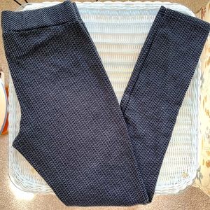 Women’s XL (fits like a large tho) Kavu leggings